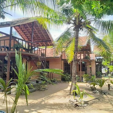 Golden Beach Chalets Аругам-Бей Екстер'єр фото